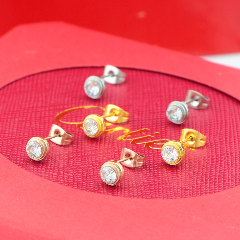 卡地亚圆钻钻石耳钉 男女镀18K玫瑰钛钢金耳环不褪色单钻耳饰