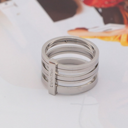 CK三环玫瑰金戒指 钛钢情侣戒指男女款手饰指环