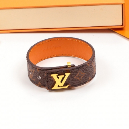LV立体字母LV表带 欧美时尚皮带钛钢手镯情侣饰品批发