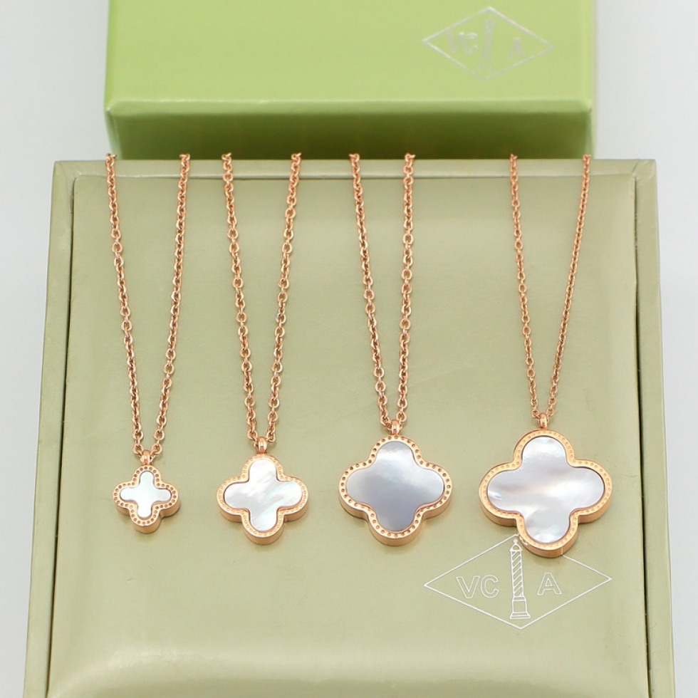 四叶草黑白双面大小号项链 韩国时尚镀18K玫瑰金项链女彩金短款锁骨链